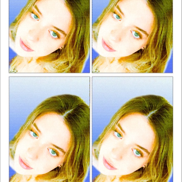 Meet your Posher, Daniella - Picture 1 of 1